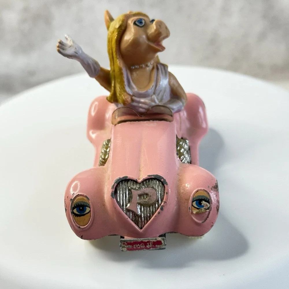 1979 Corgi Miss Piggy Pink Metal Car 4in Henson Assoc. Dlightly Different